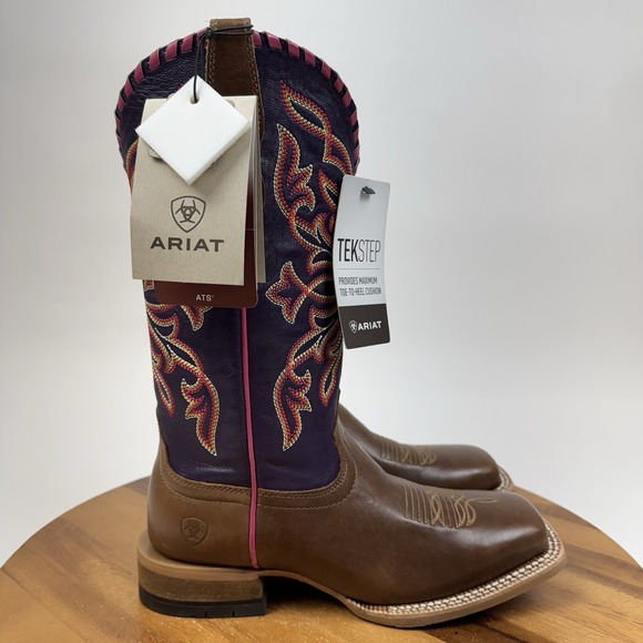 Ariat Shoes - NWT Womens Ariat Showdown Purple Leather Square Toe Western Cowboy Boots SZ 6.5